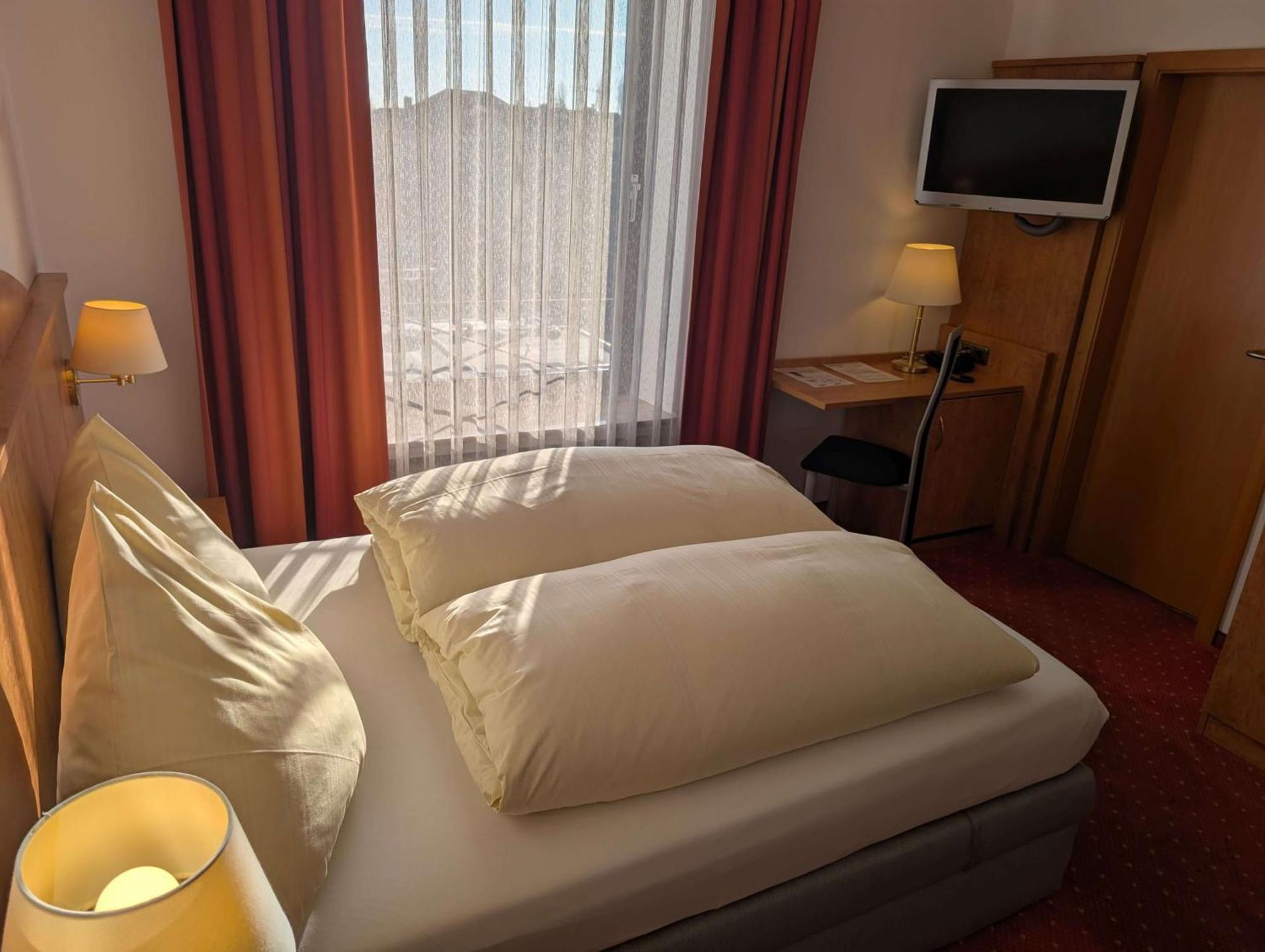Stadthotel Augsburg Eksteriør bilde